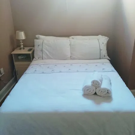 Bed & Breakfast Bijoux By The Lee Cork